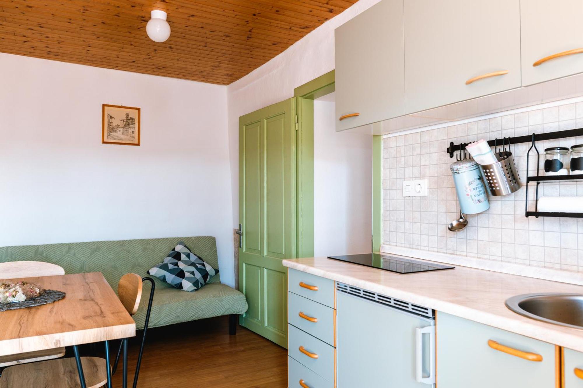 Apartment Valetovi Štanjel Habitación foto
